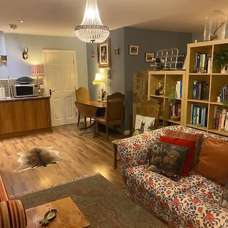 Quirky Town Centre Apartment With River Terrace Macclesfield Exterior photo