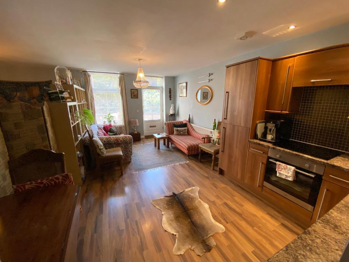 Quirky Town Centre With River Terrace Apartment Macclesfield